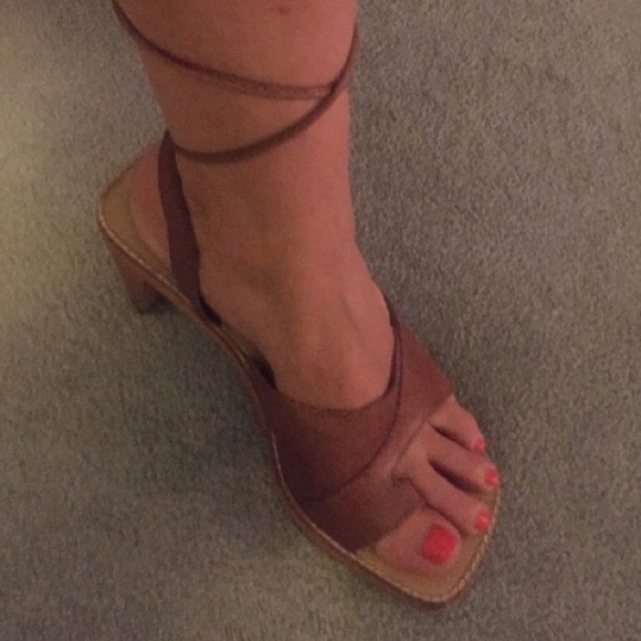 $15.00 
Le Chateau Boho Vintage Sandals - Picture 12 of 12